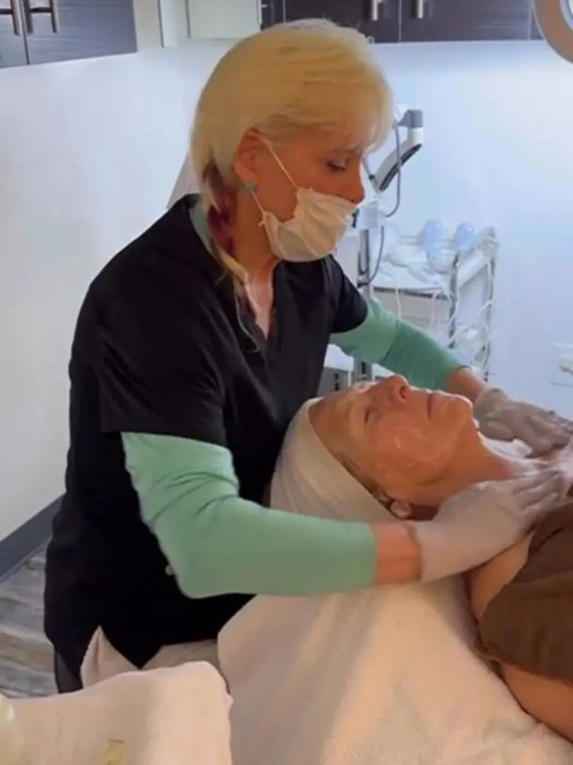 Glow Facial  – LED Skin Care Spa